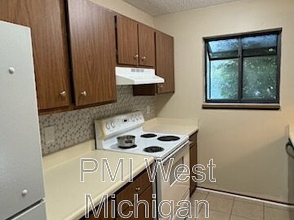 5th image of 603 Peachtree Pl