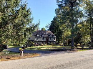 157 Chamberlain Rd, Oak Ridge, NJ 07438