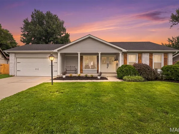 1514 Sycamore Glen Ct, Florissant, MO 63031