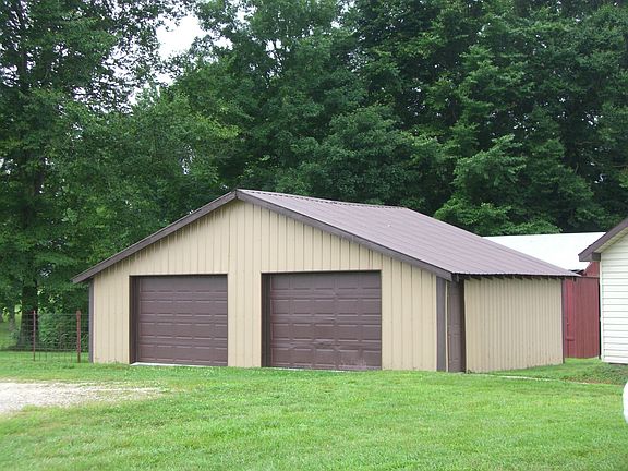 Oversize 2-car garage