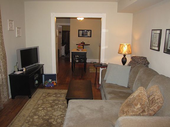 3rd image of 3212 Stuart Ave APT C