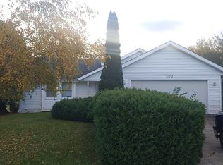 300 Lamplighter Loop SE, Poplar Grove, IL 61065