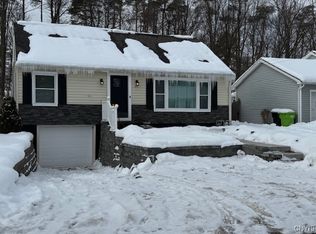 211 Cleveland Blvd, Fayetteville, NY 13066