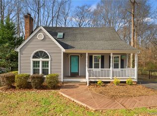 7036 Whistlers Cove Dr, Midlothian, VA 23112