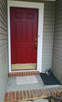 3rd image of 401 Queens Cres #0