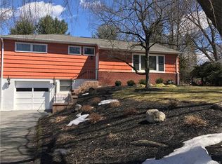 12 Barnett Rd E, Monroe, NY 10950