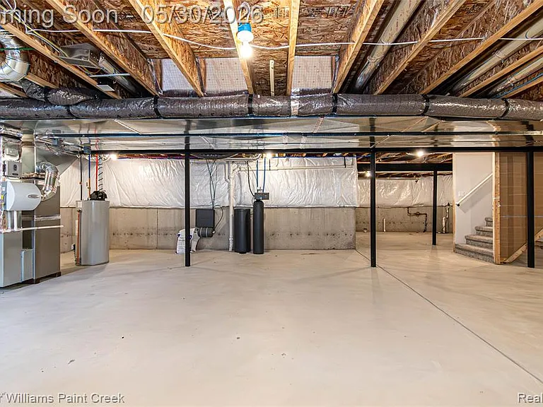 375 Amelia Cir — Photo 55