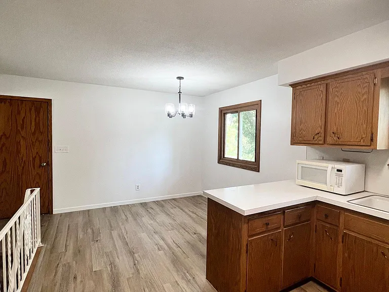 4321 Pleasant St SE — Photo 6