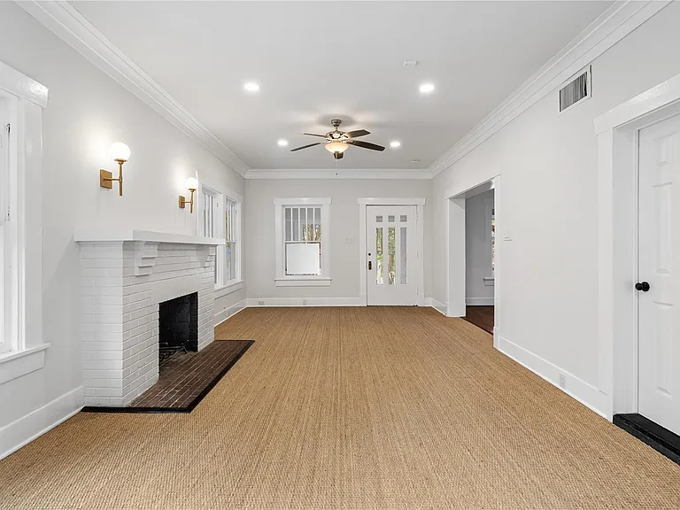 1210 Hawthorne St — Photo 8
