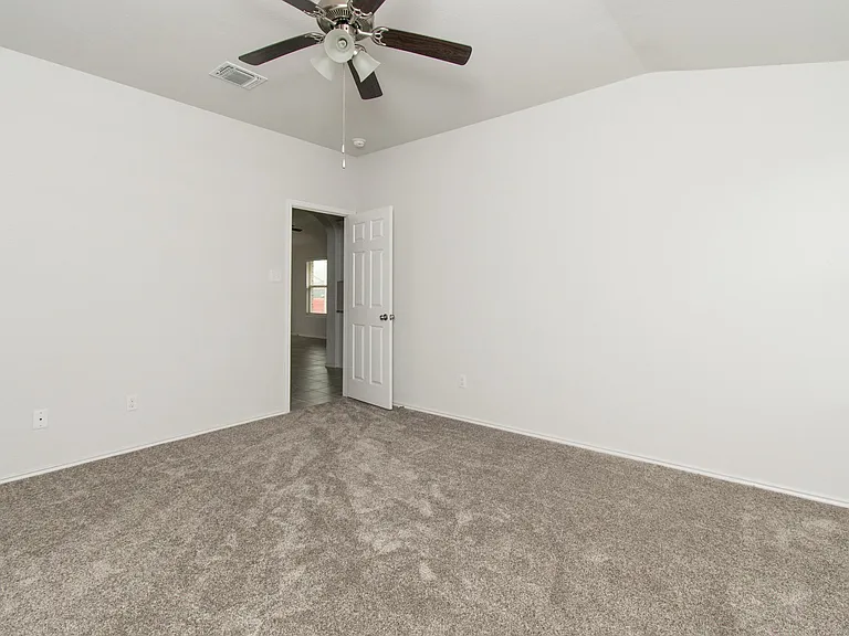 9019 Stonehollow Dr — Photo 8