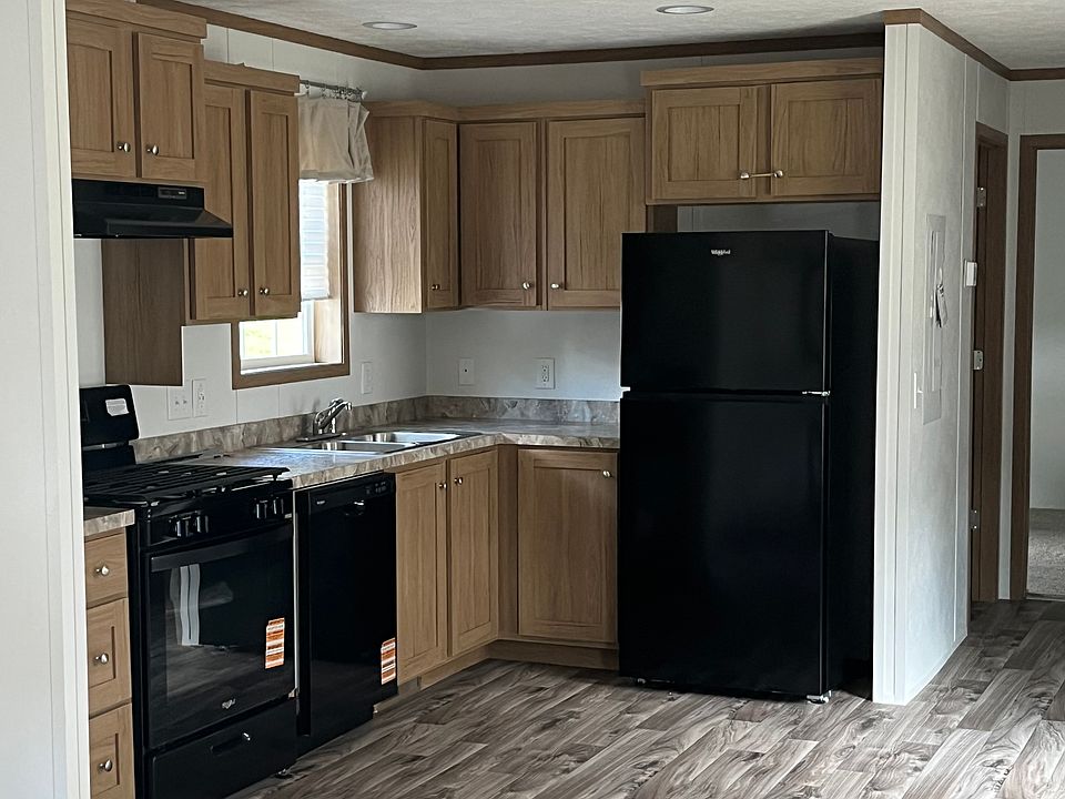 1st image of 205 Cedar Ln