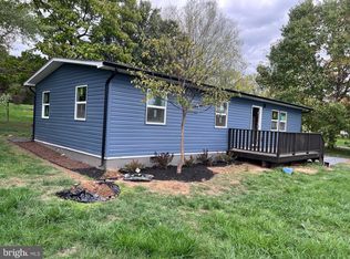 64 River Lakes Dr, Strasburg, VA 22657