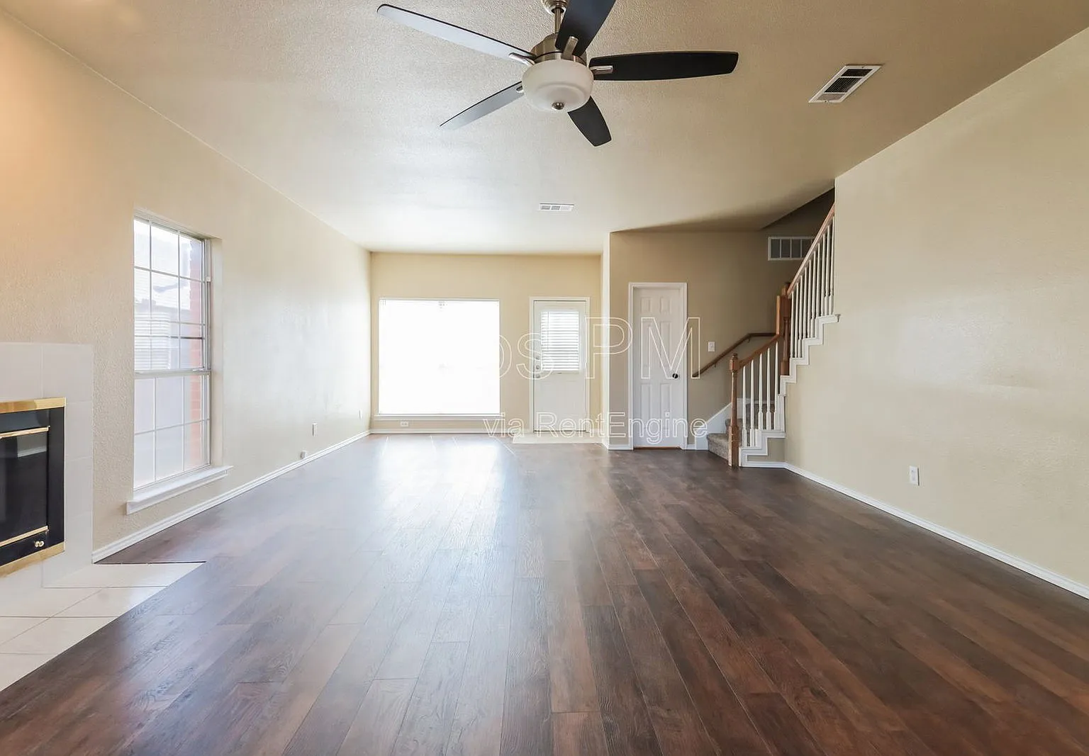 3 bed, 2.5 bath, 1895 sqft, $2,600 — Photo 4