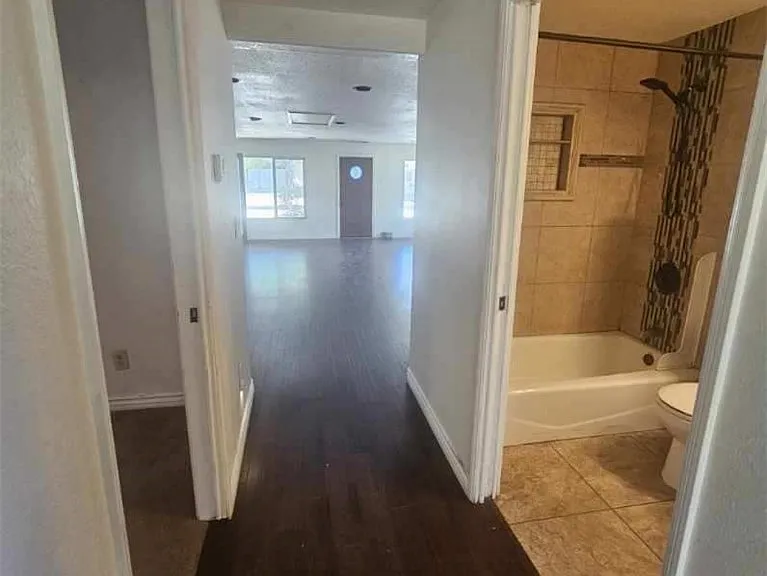 1223 Rose St — Photo 11