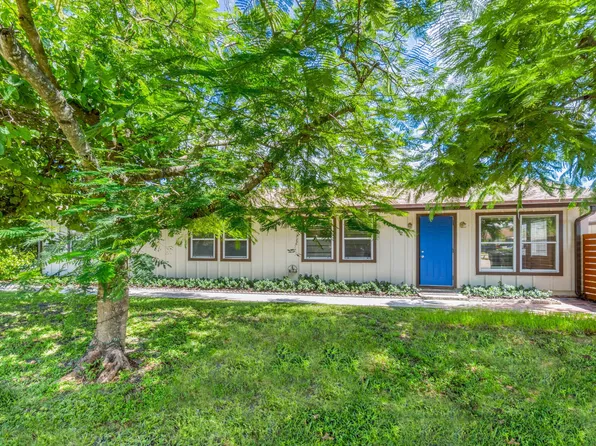 9332 Roan Lane #9332 & 9334, West Palm Beach, FL 33403