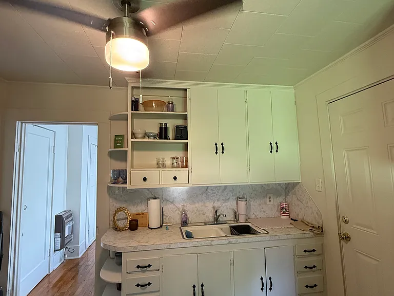 314 Short St #B — Photo 7