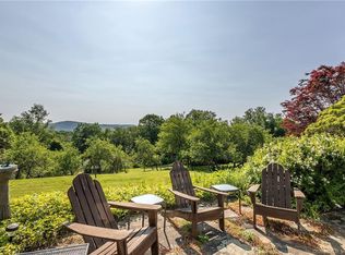 6 Pocono Ridge Rd, Brookfield, CT 06804