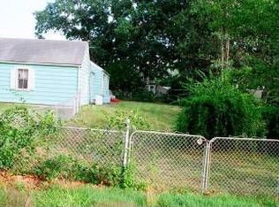 70 Stawberry Field Rd, Warwick, RI 02886