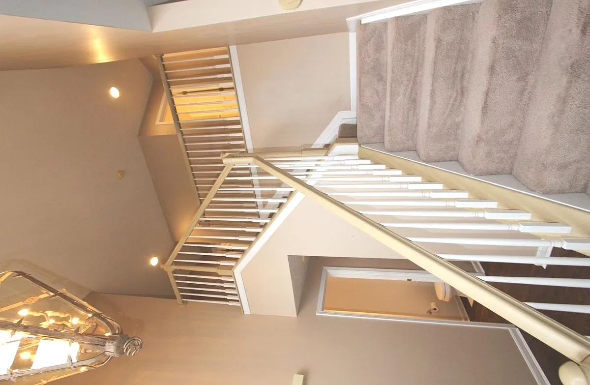 5 bed, 3.0 bath, 3656 sqft, $3,000 — Photo 4