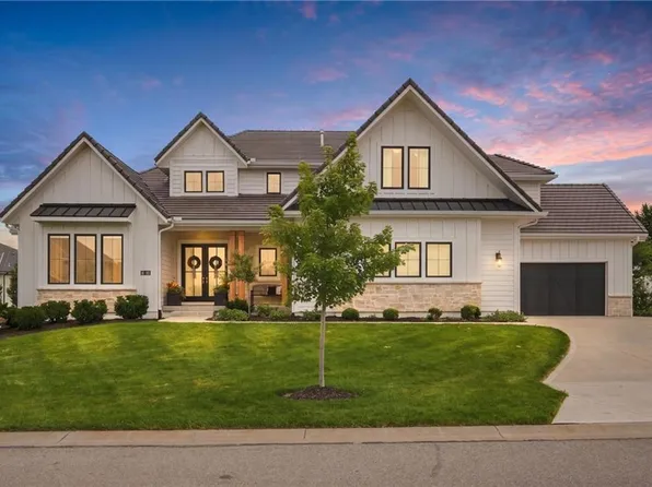 10711 W 173rd Ter, Overland Park, KS 66221