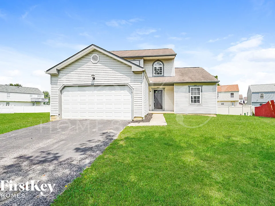 3253 Kady Ln