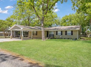 470 W Marshall St, Van Alstyne, TX 75495