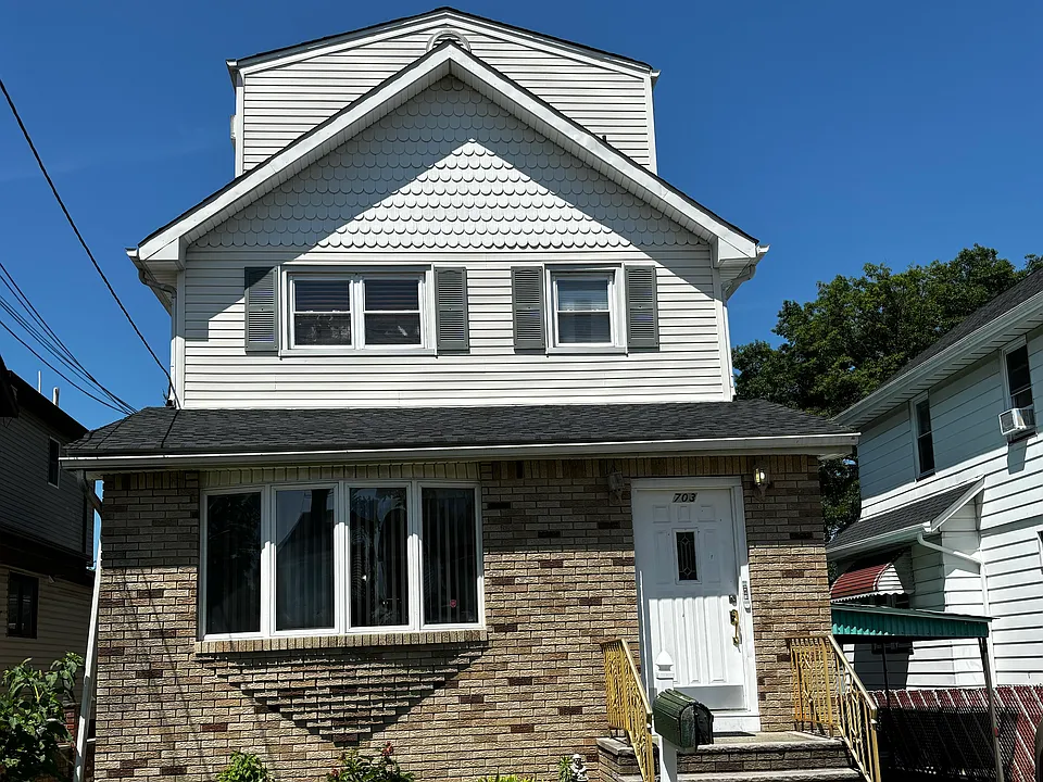703 Teneyck Ave #1