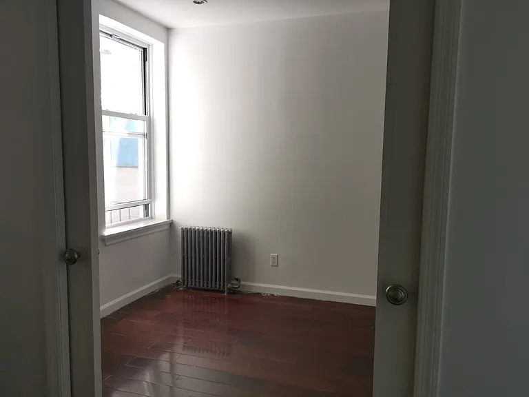 89 Dahlgren Pl #1 — Photo 5