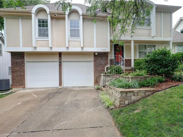 11820 W 99th Ter, Overland Park, KS 66214