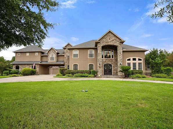 22 Highclere Park Dr, Spring, TX 77379