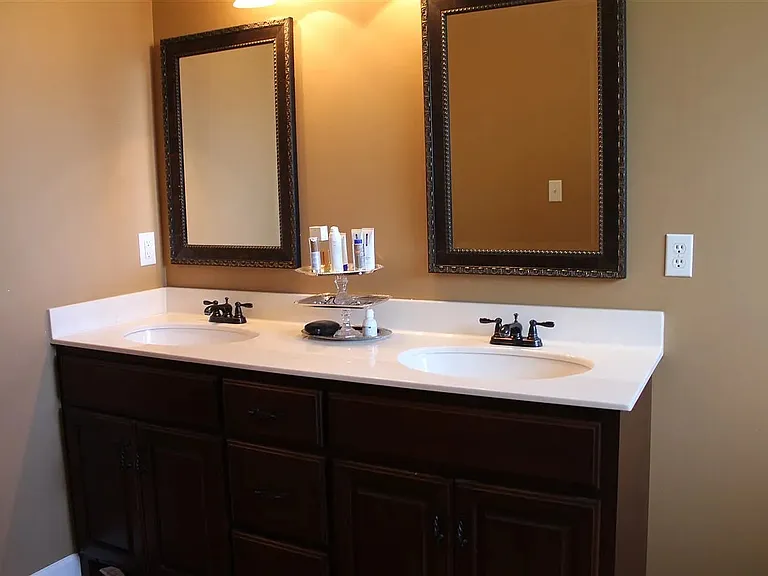 82 Grove Hill Ln — Photo 57