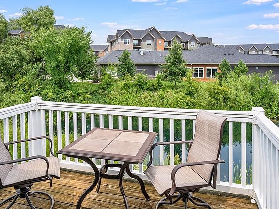 3rd image of 4722 Poplar Creek Dr