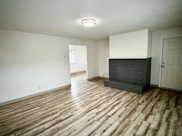 2435 Lee St SE #4