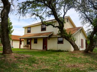 21 Ernst Rd, Boerne, TX 78006