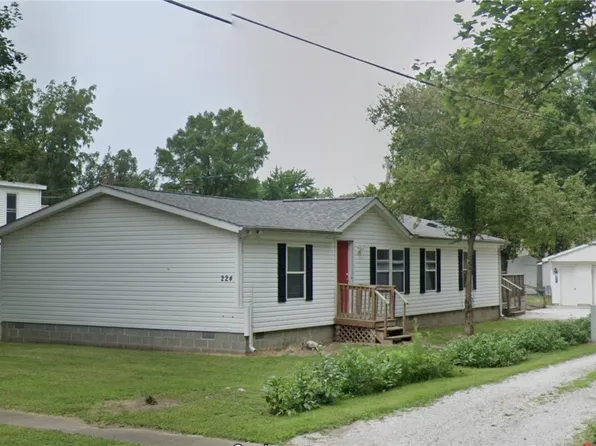 224 Anne St, Illiopolis, IL 62539