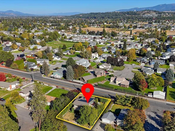 2905 S Davis Rd, Spokane, WA 99216