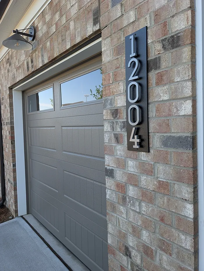 3 bed, 2.5 bath, 1667 sqft, $2,295 — Photo 2