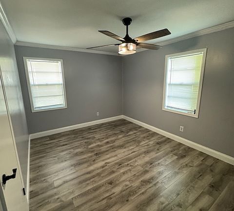 2nd image of 1017 Gray Rd
