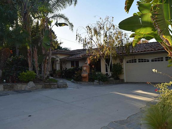 3rd image of 985 El Segundo Dr