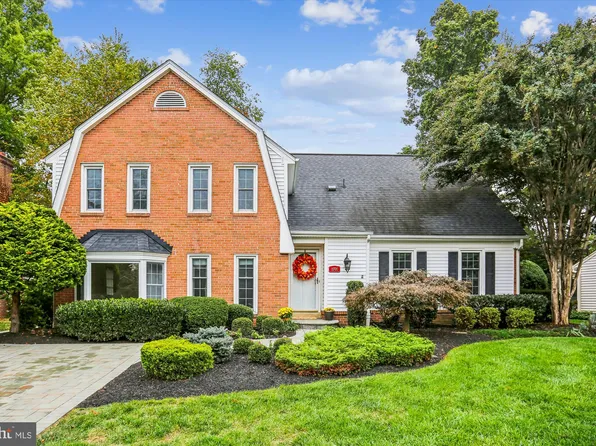 11701 Hitching Post Ln, Rockville, MD 20852
