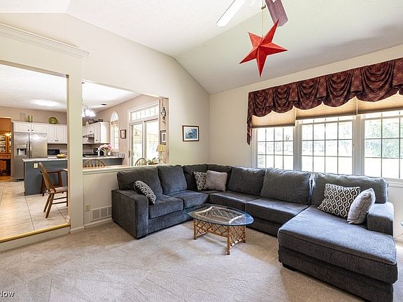 5th image of 13001 E Heather Ln