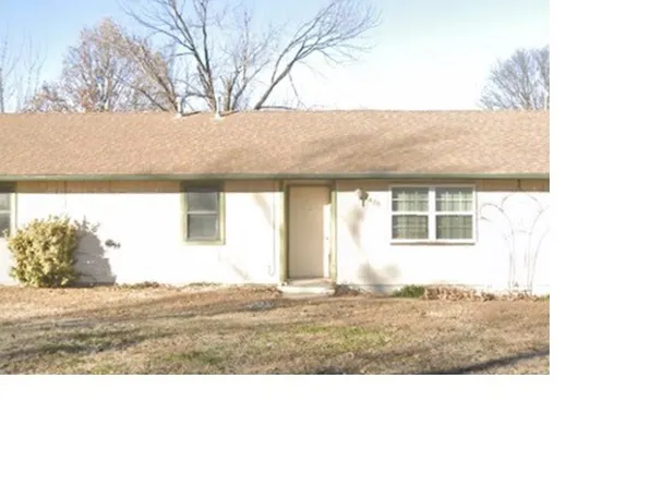 1400 Eddy St, Claremore, OK 74017