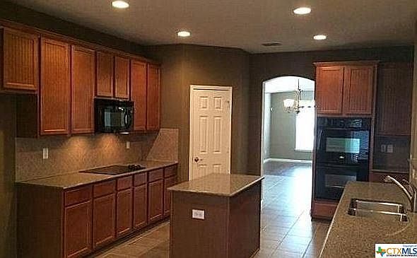 2nd image of 425 Circle Star Rd