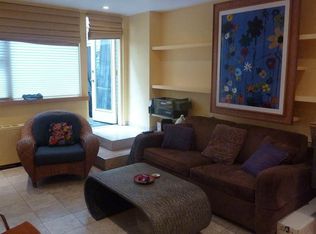 321 E 48th St APT 1J, New York, NY 10017