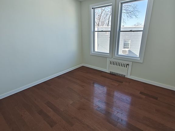 5th image of 117 Sterling Ave APT 5