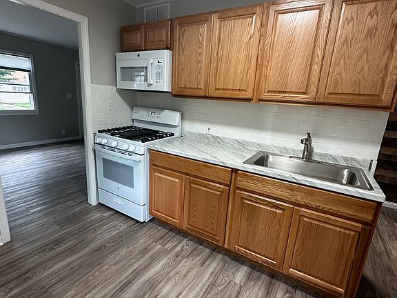 4th image of 615 Miriam Ave