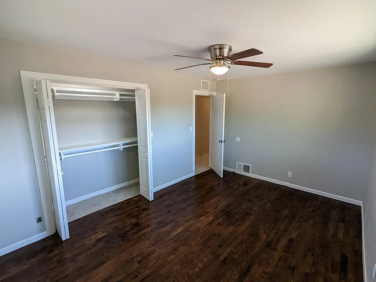 1062 W Ina Rd — Photo 36
