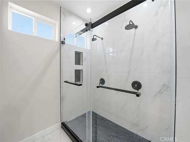 16315 Orick Ave — Photo 7