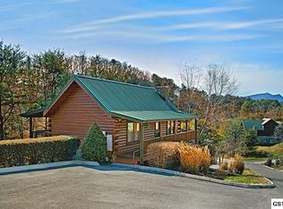1624 Little Cabin Loop, Pigeon Forge, TN 37862