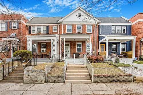 55 Farragut Pl NW #1 Photo 1